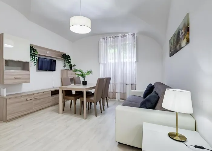 Borghese Modern Apartment *